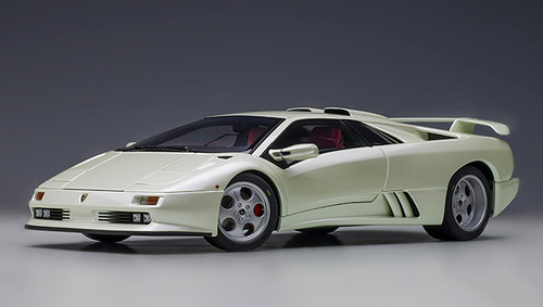 1/18 Lamborghini Diablo SE30 Jota (Balloon White, Pearl