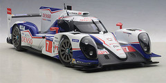 1/18 AUTOart TOYOTA TS040 HYBRID LEMANS 2014 A.WURZ, S.SARRAZIN,  K.NAKAJIMA #7 (WEC 2014 MANUFACTURERS’ CHAMPION) Diecast Car Model