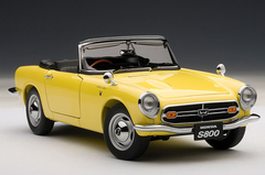 1/18 AUTOart HONDA S800 ROADSTER 1966 (YELLOW) Diecast Car Model