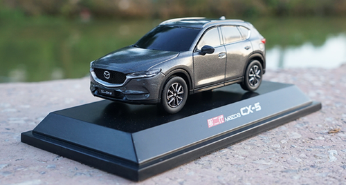 1/43 Dealer Edition 2018 Mazda CX-5 CX5 (Grey) Diecast Car Model