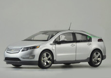 1/18 Dealer Edition Chevrolet Chevy Volt (Silver) Diecast Car Model