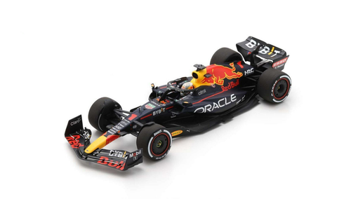 クリスマス特集2022 Racing Bull Red Oracle spark RB18 未開封