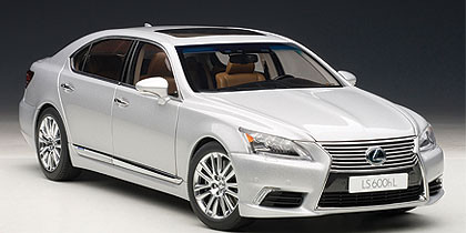 1/18 AUTOart Signature Lexus LS LS600HL Sonic Silver Car Model