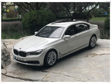 Acura Rdx Accessories >> 1/18 Dealer Edition BMW G11 7 Series 740i 740e 750i (White ... Acura Rdx Accessories >> 1/18 Dealer Edition BMW G11 7 Series 740i 740e 750i (White ...