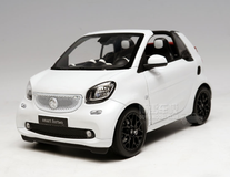 1/18 Dealer Edition Mercedes-Benz MB Smart Fortwo Coupe Convertible (White) Diecast Car Model