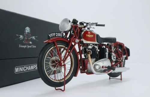 オートバイ・バイク 1/12 MINICHAMPS Triumph Speed Twin 1/12 Minichamps 1939 Triumph Speed Twin (Red) Diecast Model