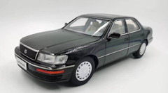 1/18 Dealer Edition Lexus LS400 (First Generation XF10) (Black) Diecast Car Model with Commercial Wine Glasses Set