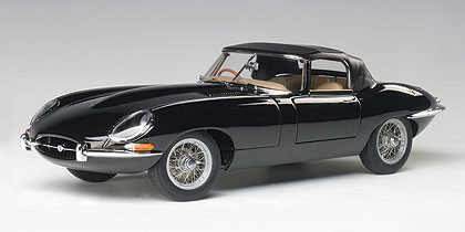 1/18 AUTOart Jaguar E-Type Roadster Series I 3.8 (Black) with