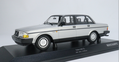 【MINICHAMPS】 Volvo 850 （1996）シルバー　1/43 MINICHAMPS】 Volvo 850 （1996）シルバー 1/43 | MINICHAMPS