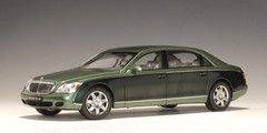 RARE 1/18 AUTOart  MAYBACH 62 LWB (MAYBA IRELAND GREEN MIDDLE / IRELAND GREEN DARK) (B) Diecast Car Model 76161