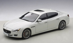 1/18 AUTOart 2015 Maserati Quattroporte GTS (White) Diecast Car Model