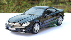 1/18 Maisto Premium Edition Mercedes-Benz MB SL65 AMG Coupe (Black) Diecast Car Model