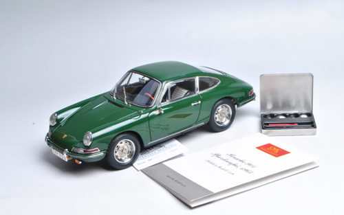 CMC Porsche 911 901 1964 Bali Blue Museum Edition 1⁄18 Mint JAPAN