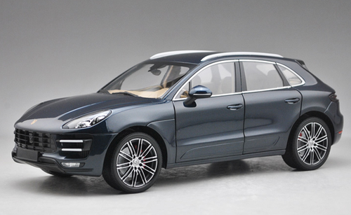 Porsche Macan Turbo ミニカー ブラック Amazon.com: Bburago Porsche Macan Diecast Vehicle (Colors