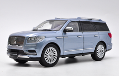 1/18 Dealer Edition Lincoln Navigator (Silver Blue) Diecast Car Model