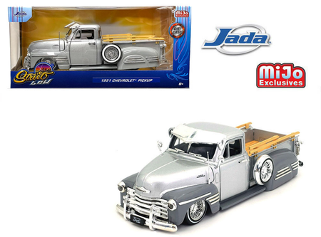 r*e様 1951 Chevy 3100 Pick Up Lowrider 1951 Chevrolet Pickup Lowrider Silver and Grey Street Low 1