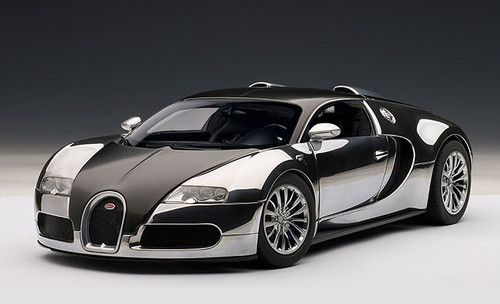 ミニカー Bugatti EB Veyron 16.4 Sang Noir AUTOart Bugatti EB Veyron 16.4 Sang Noir in Black in 1:18 Scale by