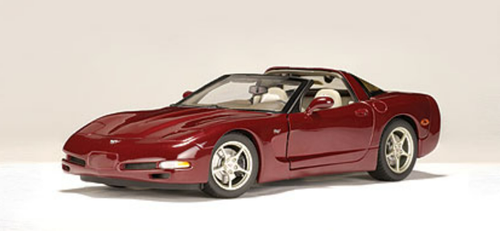 1/18 AUTOart 2003 Chevrolet Corvette C5 Coupe (50th Anniversary