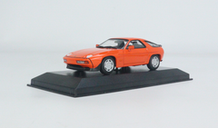 1/43 Minichamps 1979 Porsche 928 S (Orange) Car Model