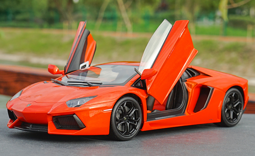 1/18 Welly FX Lamborghini Aventador LP700-4 (Orange) Diecast Car