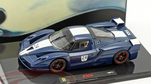 Ferrari 1/43スケール Kyosho 1/43 Ferrari Enzo Test Car Red Diecast Model Car - Very