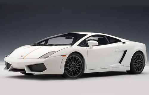 1/18 AUTOart Lamborghini Gallardo LP550-2 Balboni Bianco 1/18 AUTOart Lamborghini Gallardo LP550-2 Balboni Bianco