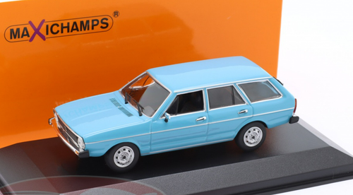 ミニチャンプス1/43 フォルクスワーゲン　パサートヴァリアント　ミニカー 1/43 Minichamps 1975 Volkswagen VW Passat Variant (Blue) Car Model