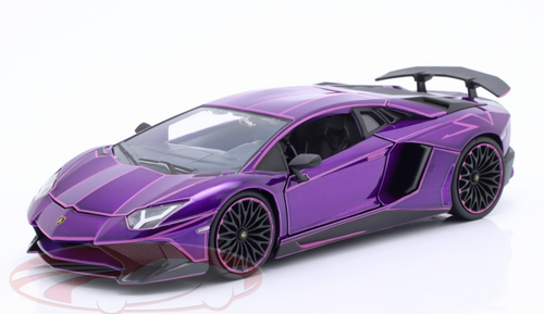 The 1/24 Lamborghini Aventador SV from Jada Toys, a review by