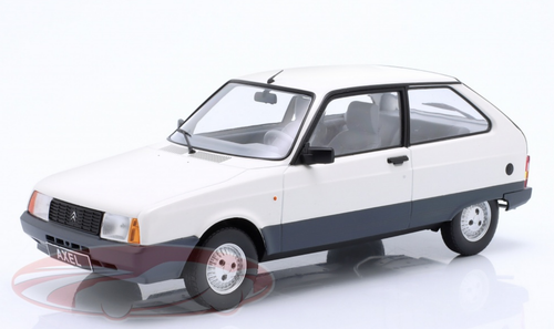 Triple9 1:18 Citroen Axel 12 TRS Année de construction 1990 rouge T9