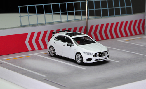 1/64 Kiloworks Mercedes Benz 2023 AMG A45 S White - LIVECARMODEL.com