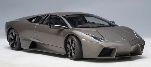 Autoart 1/18 Lambo reventon 中古 1/18 AUTOart Lamborghini Reventon (Grey) Diecast Car Model