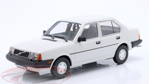 1/18 Triple9 1987 Volvo 360 (White) Car Model