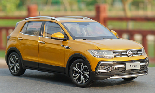 ア*ス様 Volkswagen T-Cross ゴールド 1/18 Dealer Edition Volkswagen VW T-Cross TCross (Gold / Orange