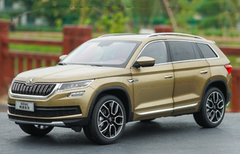 1/18 Dealer Edition Skoda Kodiaq (Gold / Champagne) Diecast Car Model