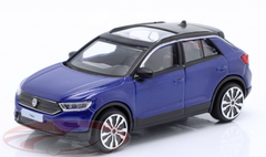 1/43 BBurago 2021 Volkswagen VW T-Roc (Blue Metallic) Car Model