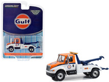 International Durastar 4400 Tow Truck Orange and White "Gulf Oil - That Good Gulf Gasoline" "Hobby Exclusive" Series 1/64 Diecast Model Car by Greenlight