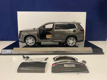 DAMAGED AS-IS 1/18 Dealer Edition 2020 Cadillac XT6 (Dark Grey) Diecast Car Model