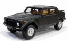 1/18 Dealer Edition Handmade Lamborghini LM002 (Black) Resin Car Model