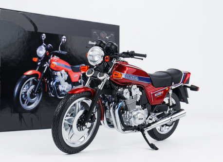 Honda CB R400F1/24？スケールモデル 赤 Honda CB R400F1/24？スケールモデル 赤｜