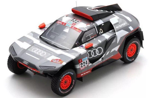 1/18 Spark 2022 Audi RS Q E-tron #224 rally Dakar Mattias Ekström