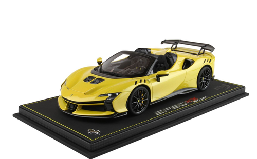 1/18 BBR Ferrari SF90 Spider Pack Fiorano (Green Zeltweg