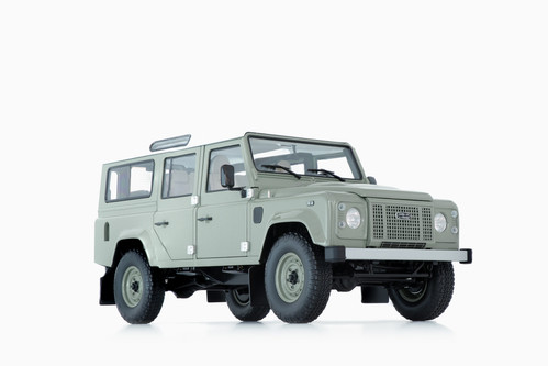 land rover defender diecast 1 18