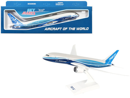 Boeing 787 Dreamliner 1/200モデル Amazon.com: Boeing Unified 787-8 Dreamliner 1:200 Model