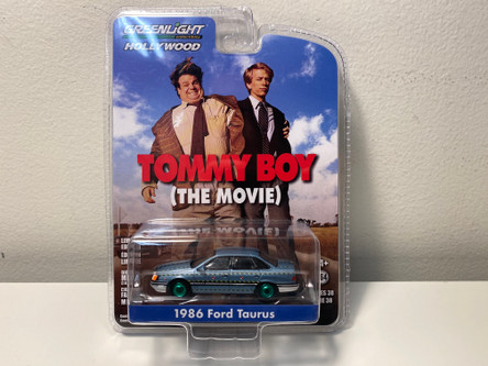 CHASE CAR 1/64 Greenlight 1986 Ford Taurus Blue Metallic 