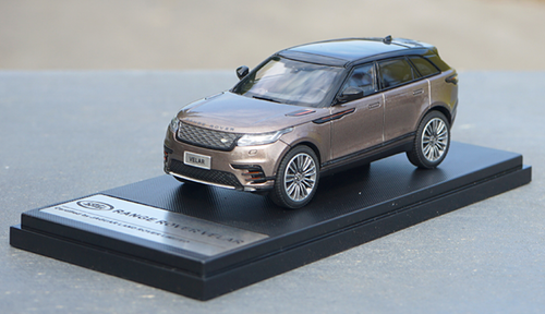 1/43 Dealer Edition Range Rover Land Rover Velar (Brown) Diecast