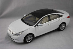 1/18 Dealer Edition Hyunda Sonata (White) 6th Generation (YF; 2009-2014) Diecast Car Model