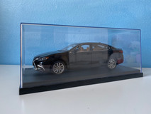 1/18 Dealer Edition Lexus ES 300H ES300H (Custom Painted Black) with Display Case Diecast Car Model