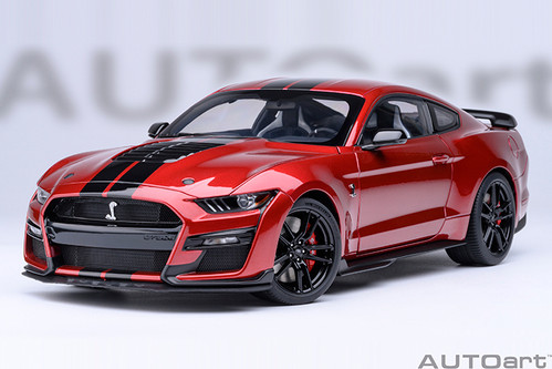 オートアート　AUTOart　シェルビー　GT500 マスタング　1：18 赤 1/18 AUTOart Ford Mustang Shelby GT500 (Rapid Red) Car Model