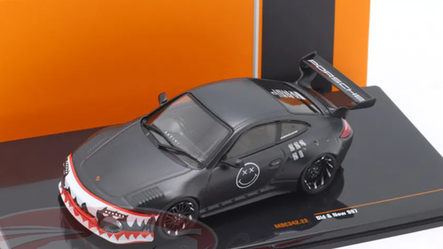 1/43 Ixo 2020 Porsche 911 (997) Old & New (Matte Black Shark Mouth