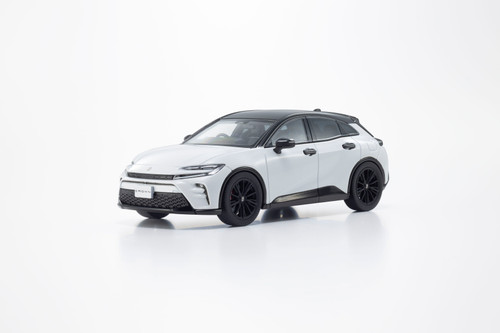 TOYOTA特注新型　CROWN スポーツホワイト1/30スケール 1/43 Kyosho Toyota Crown Sport RS (White) Car Model - LIVECARMODEL.com